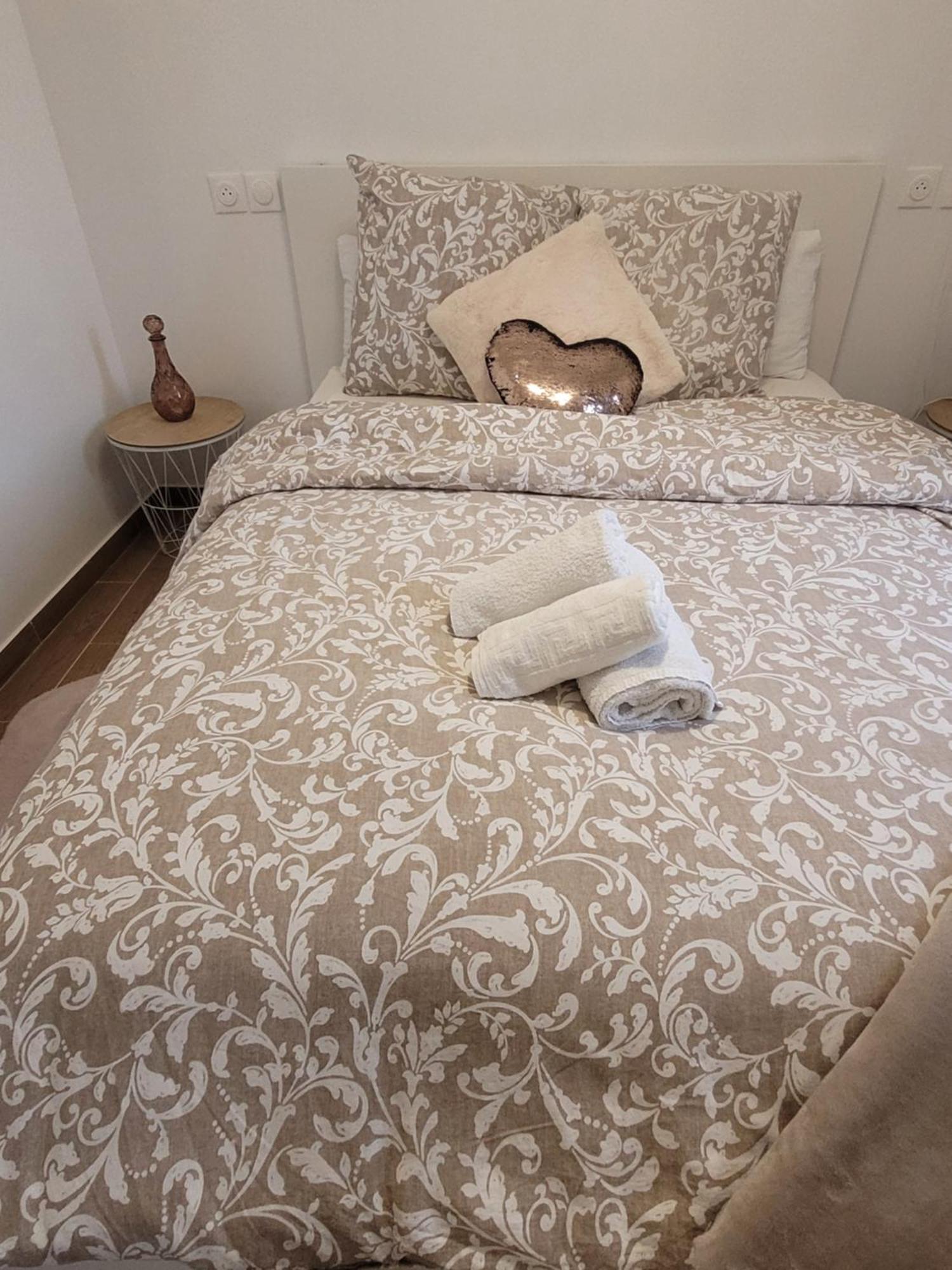 Appartement Prive A 15Mn De Paris Et Proche Enghien Les Bains Groslay ภายนอก รูปภาพ